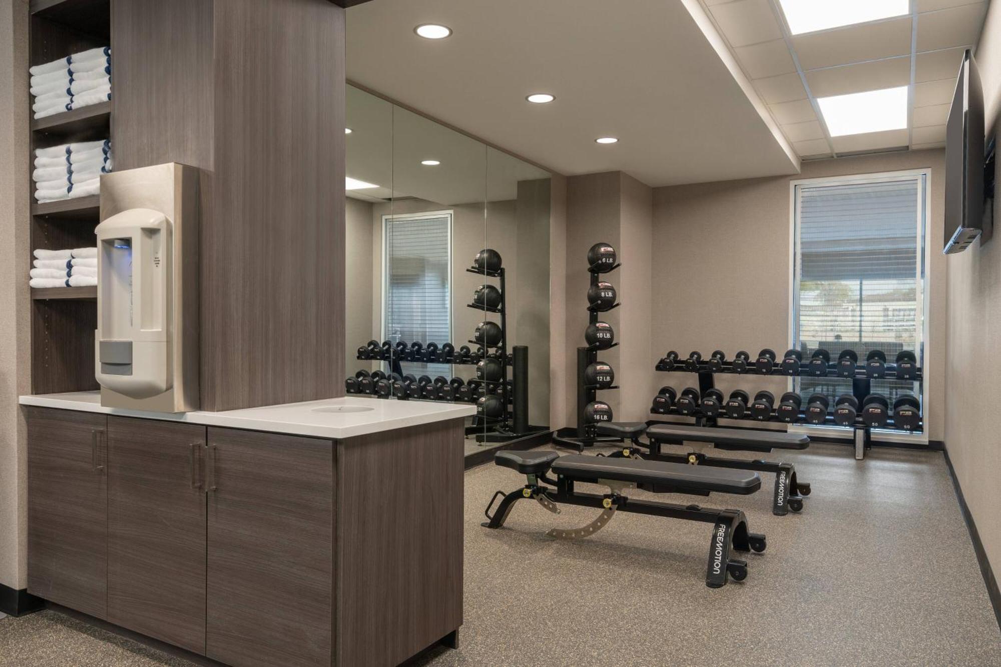 Towneplace Suites By Marriott Logan Exteriör bild