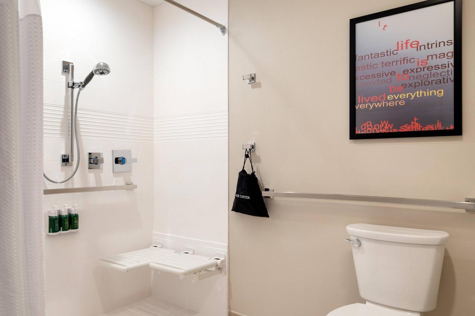 Towneplace Suites By Marriott Logan Exteriör bild